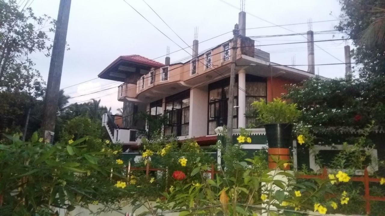 Basilico Homestay Kegalle Bagian luar foto